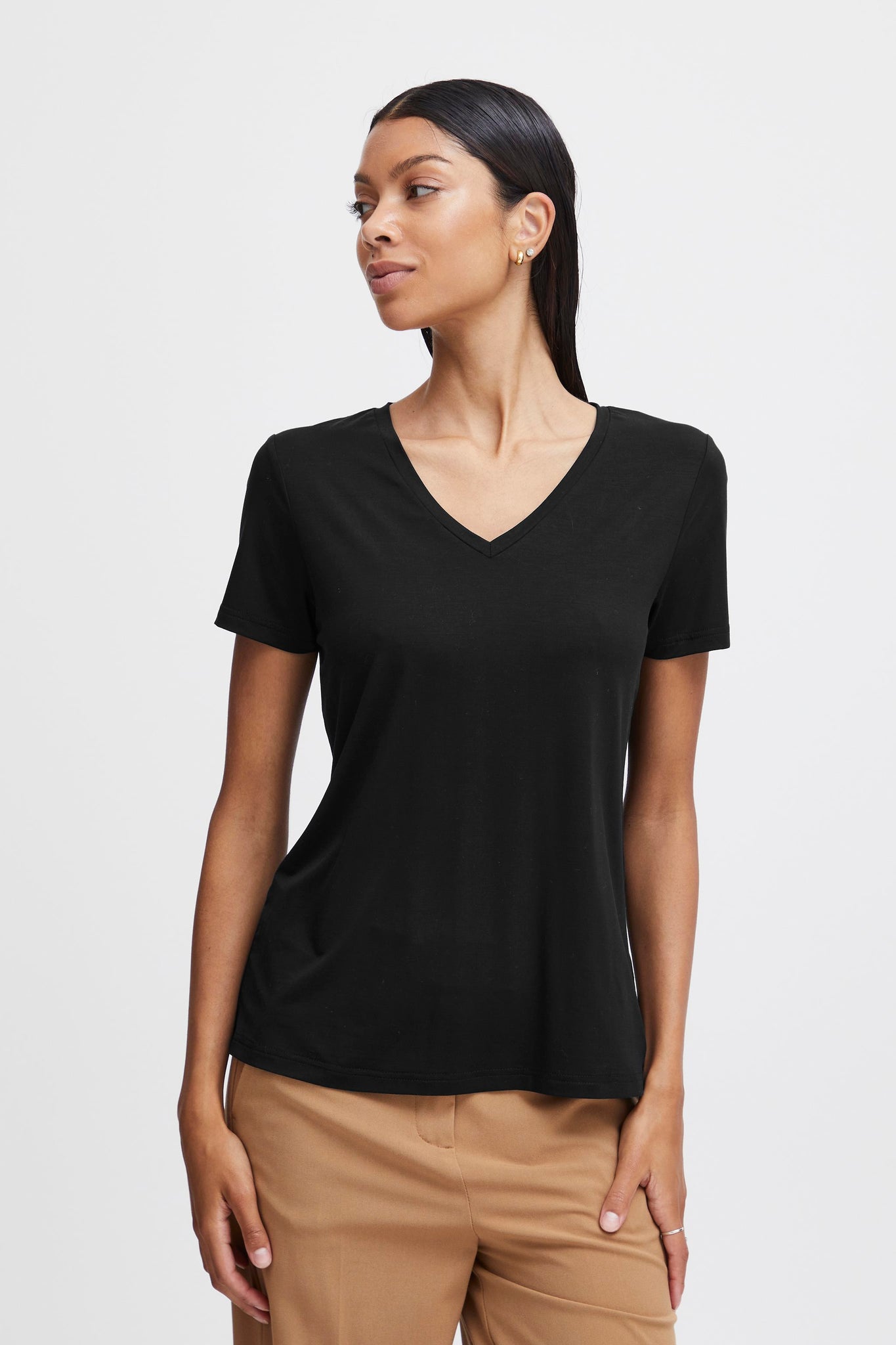 BYREXIMA V-NECK TSHIRT - JERSEY BLACK