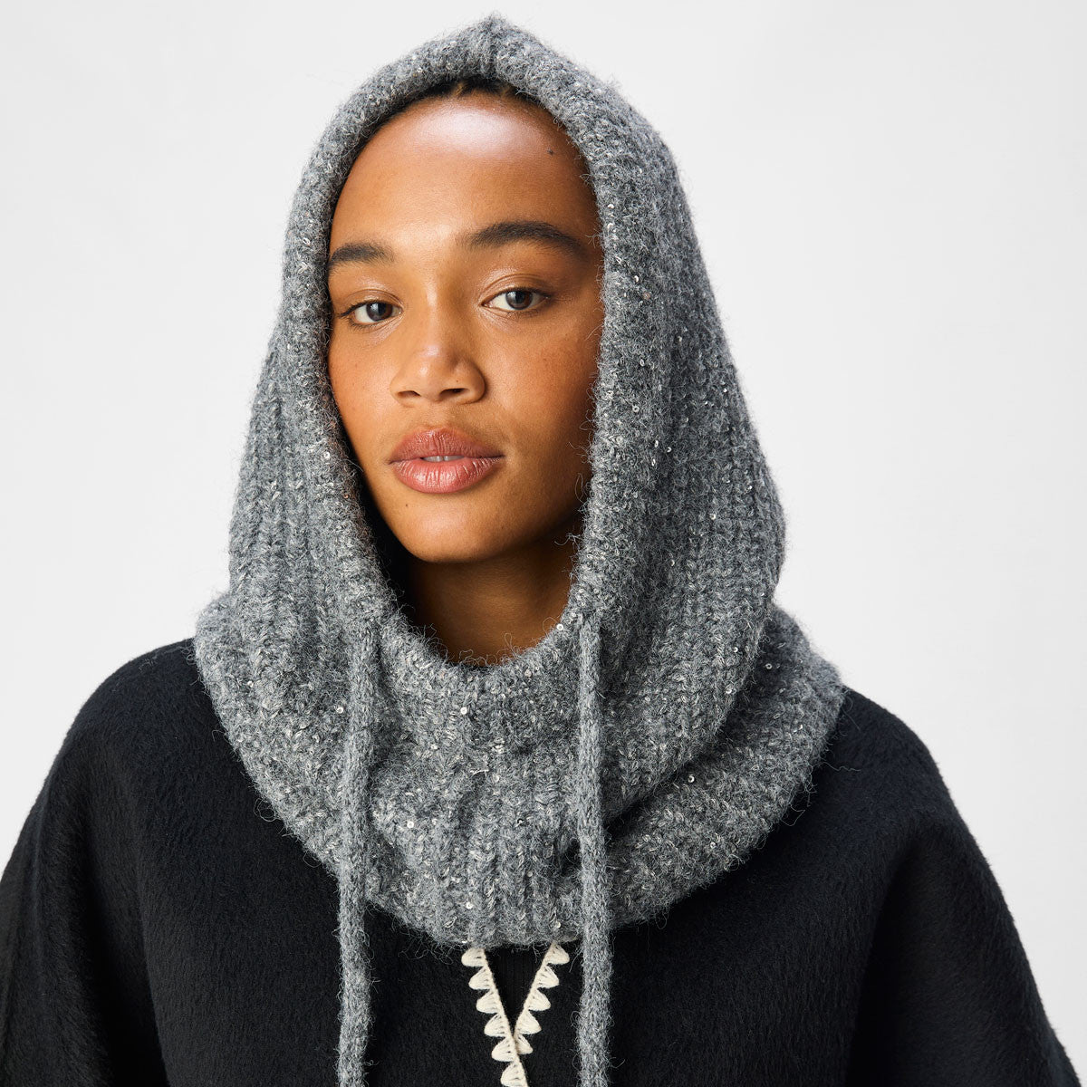 OBJMILU SEQUINS KNIT BALACLAVA GREY