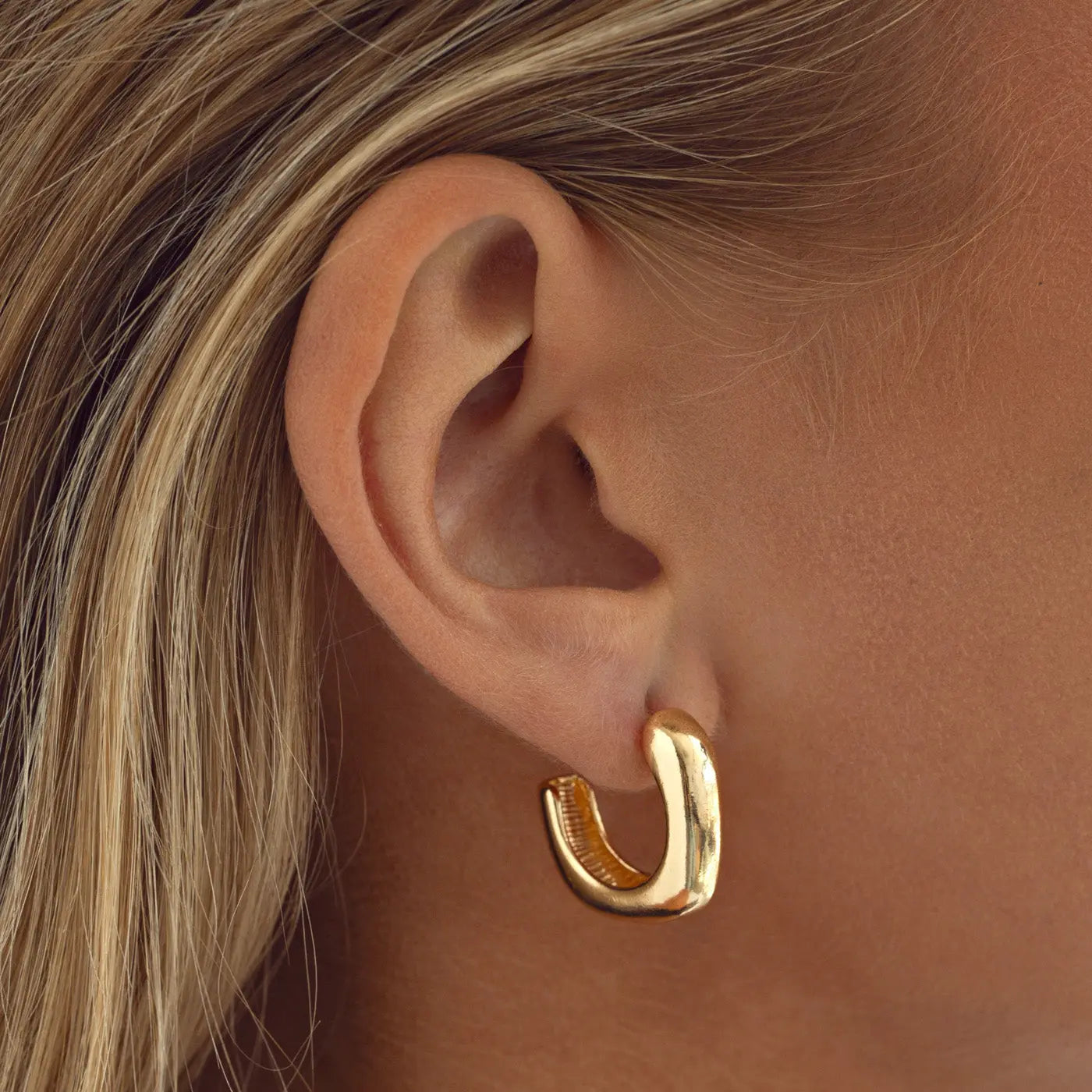 Ronja Basic Hoop Earrings